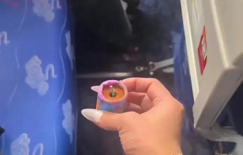 以下是根据新世界发展公司持续正常开展业务生成的3个不同的标题